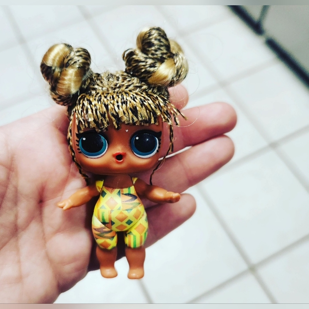 MGA LOL Surprise Dolls Hairvibes Series Rhymes